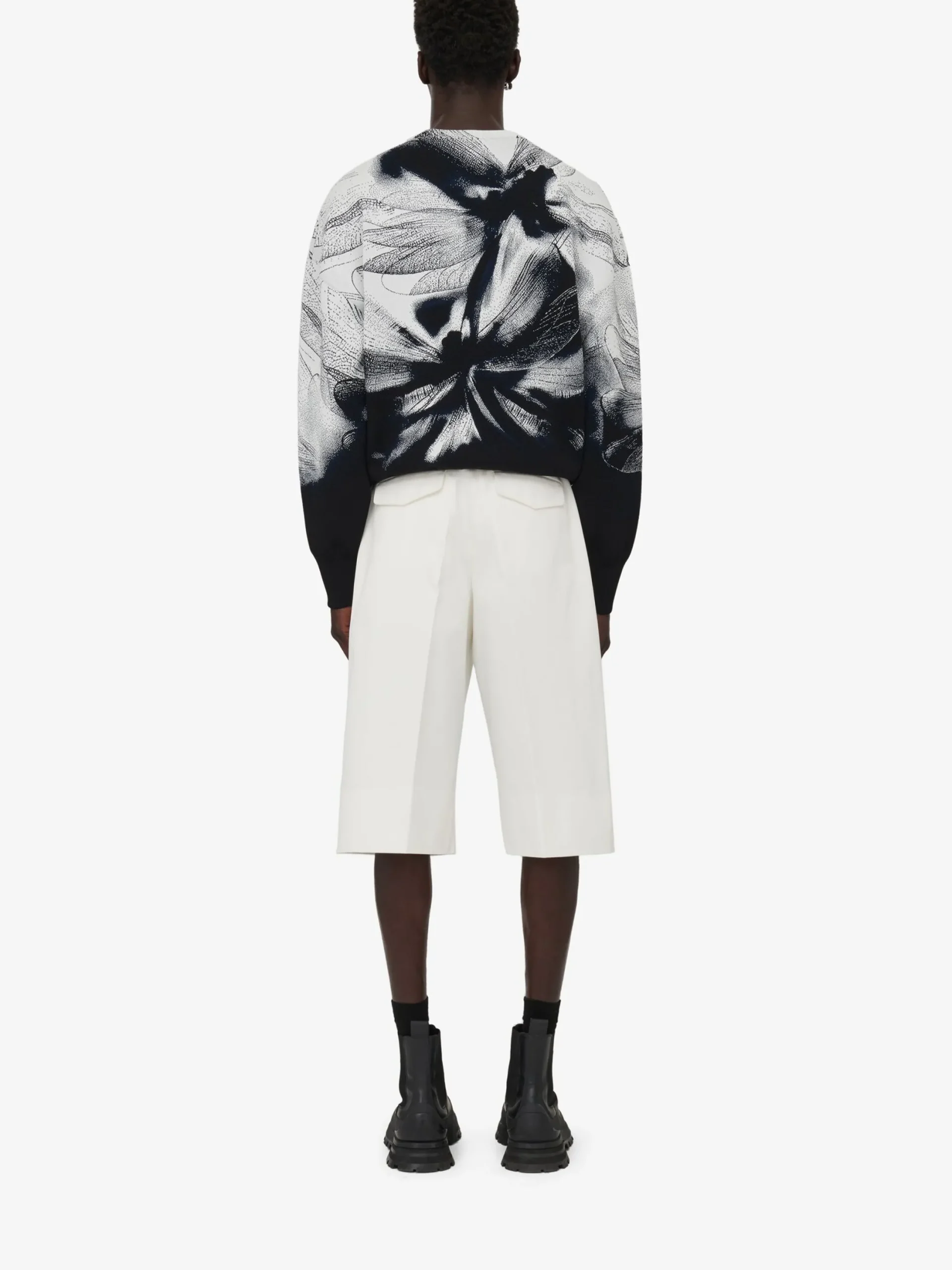Flash Sale Alexander McQueen Men's Dragonfly Jumper in Black/Ivory