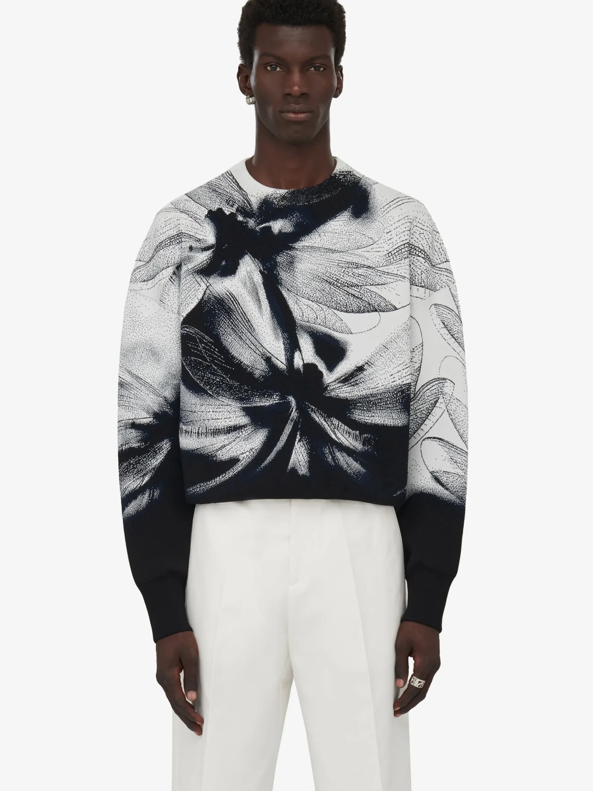 Flash Sale Alexander McQueen Men's Dragonfly Jumper in Black/Ivory
