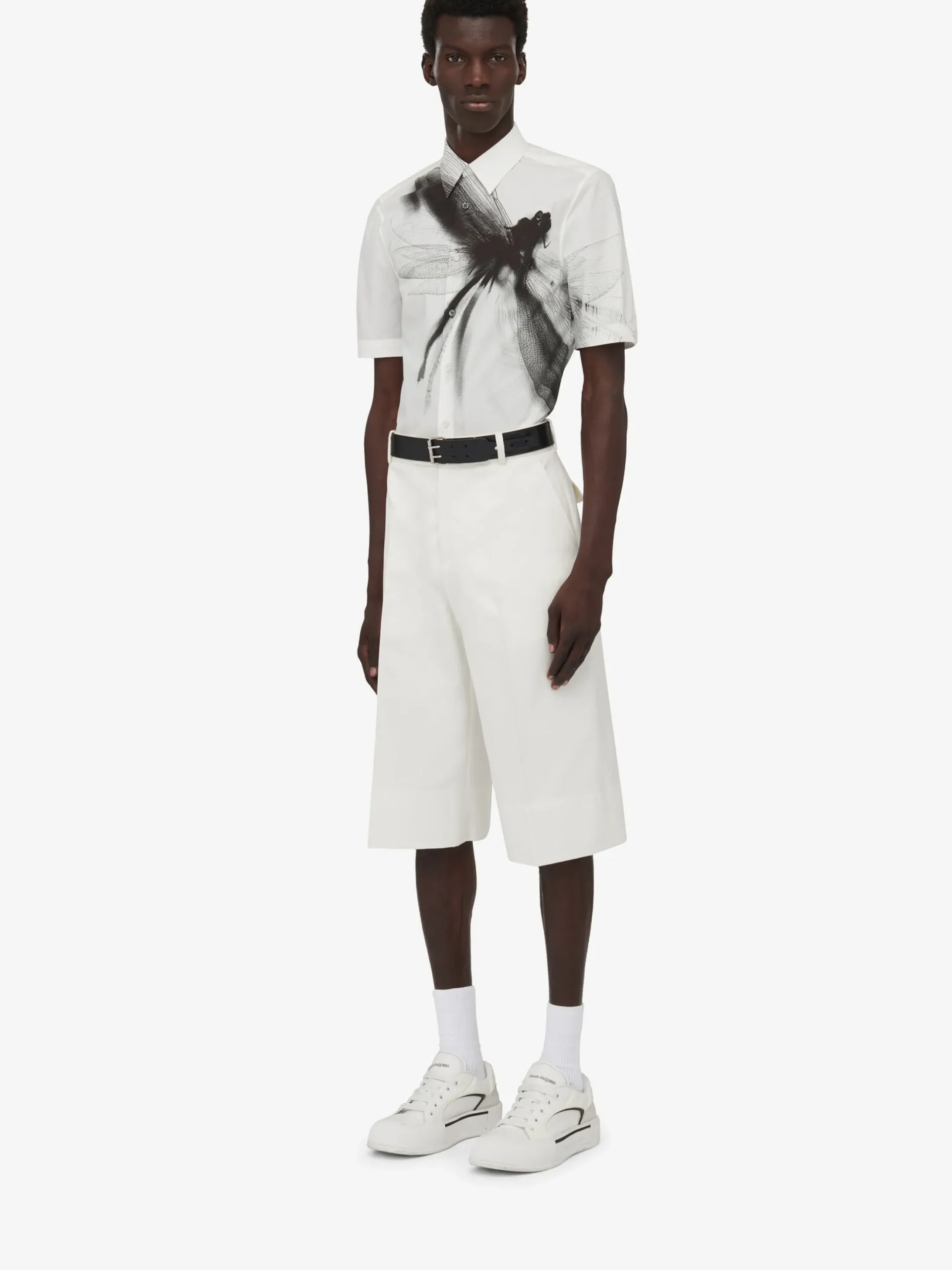 Online Alexander McQueen Men's Dragonfly Short Sleeve Shirt in White/Black