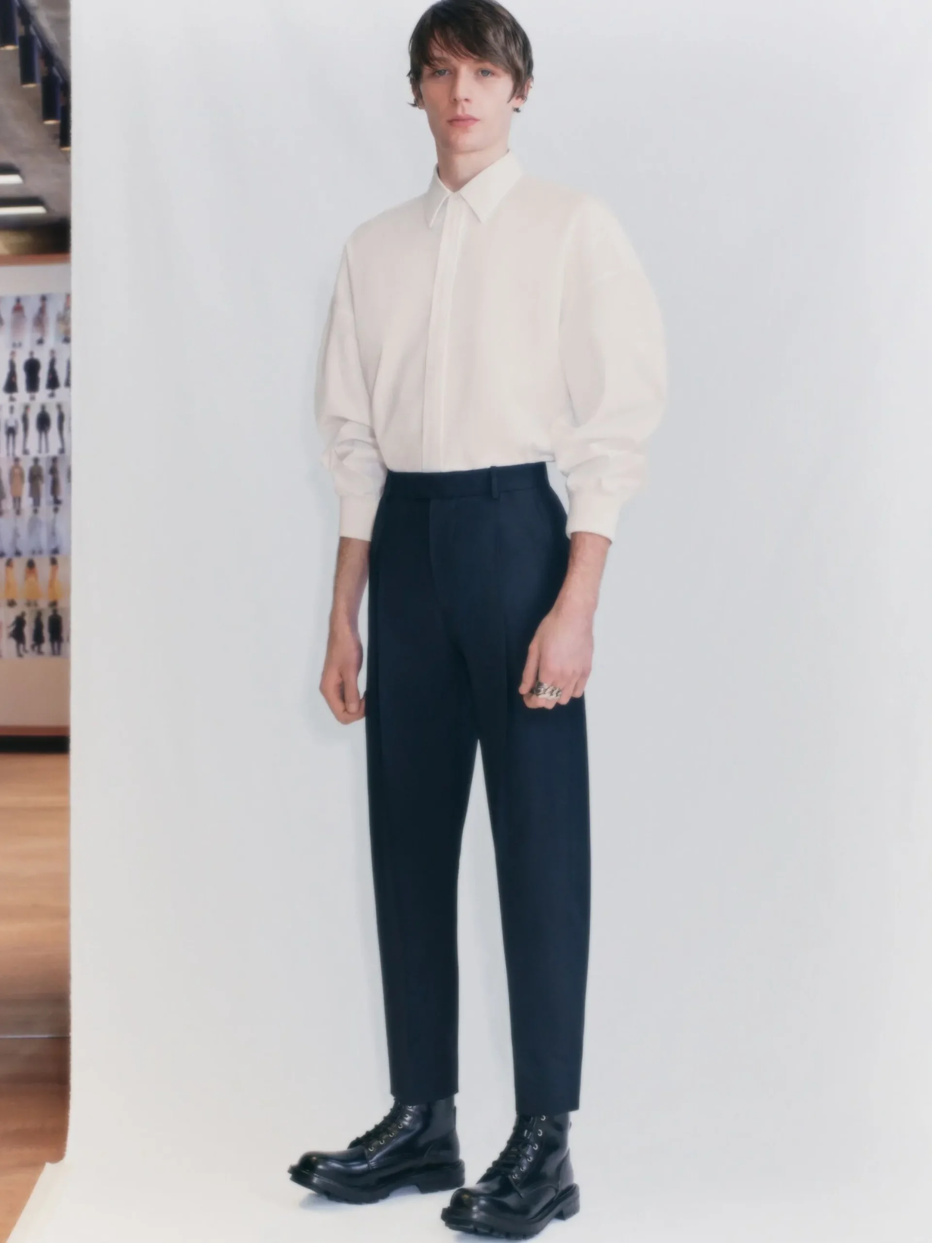 Store Alexander McQueen Men's Dropped Shoulder Poplin Shirt in White