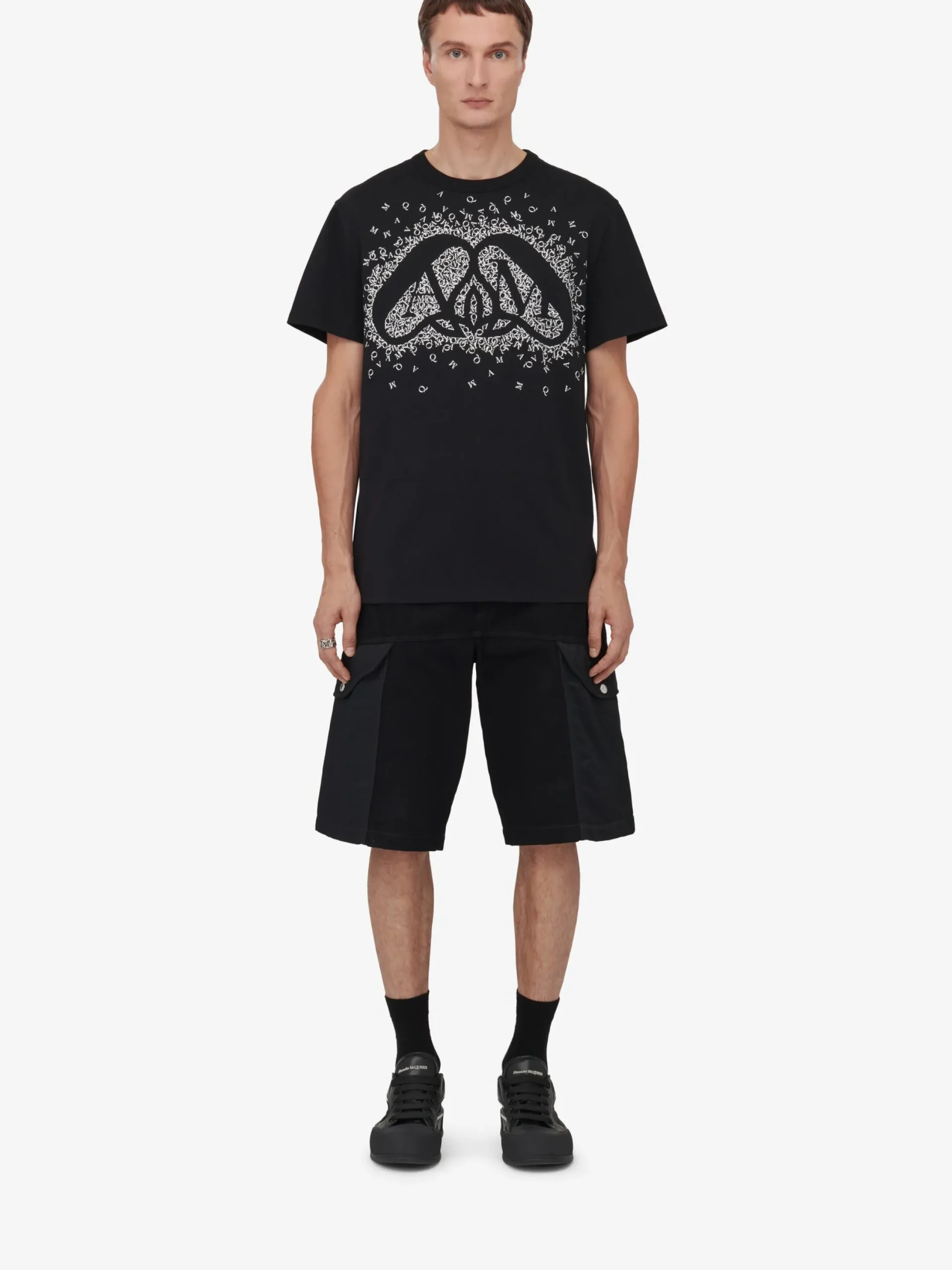 Hot Alexander McQueen Men's Exploded Charm T-shirt in Black/White
