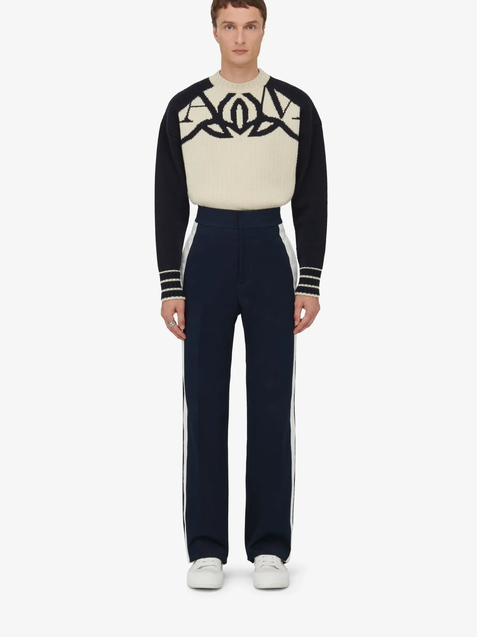 New Alexander McQueen Men's Exploded Seal Logo Jumper in Cream/Navy