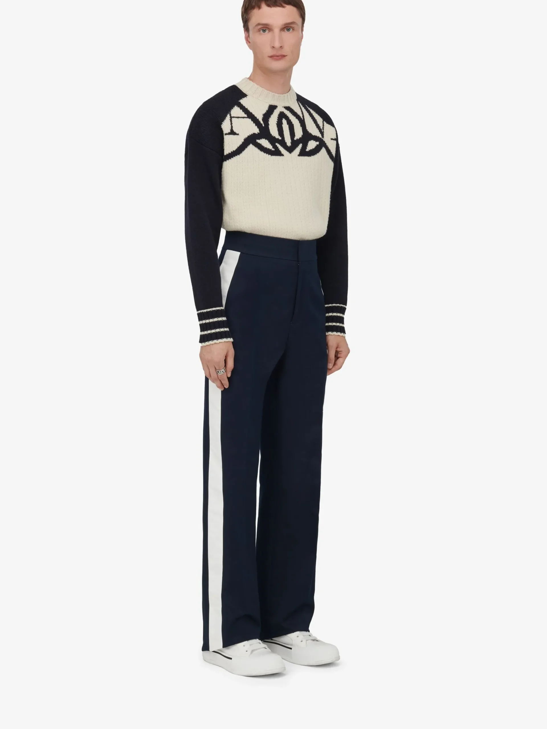 New Alexander McQueen Men's Exploded Seal Logo Jumper in Cream/Navy