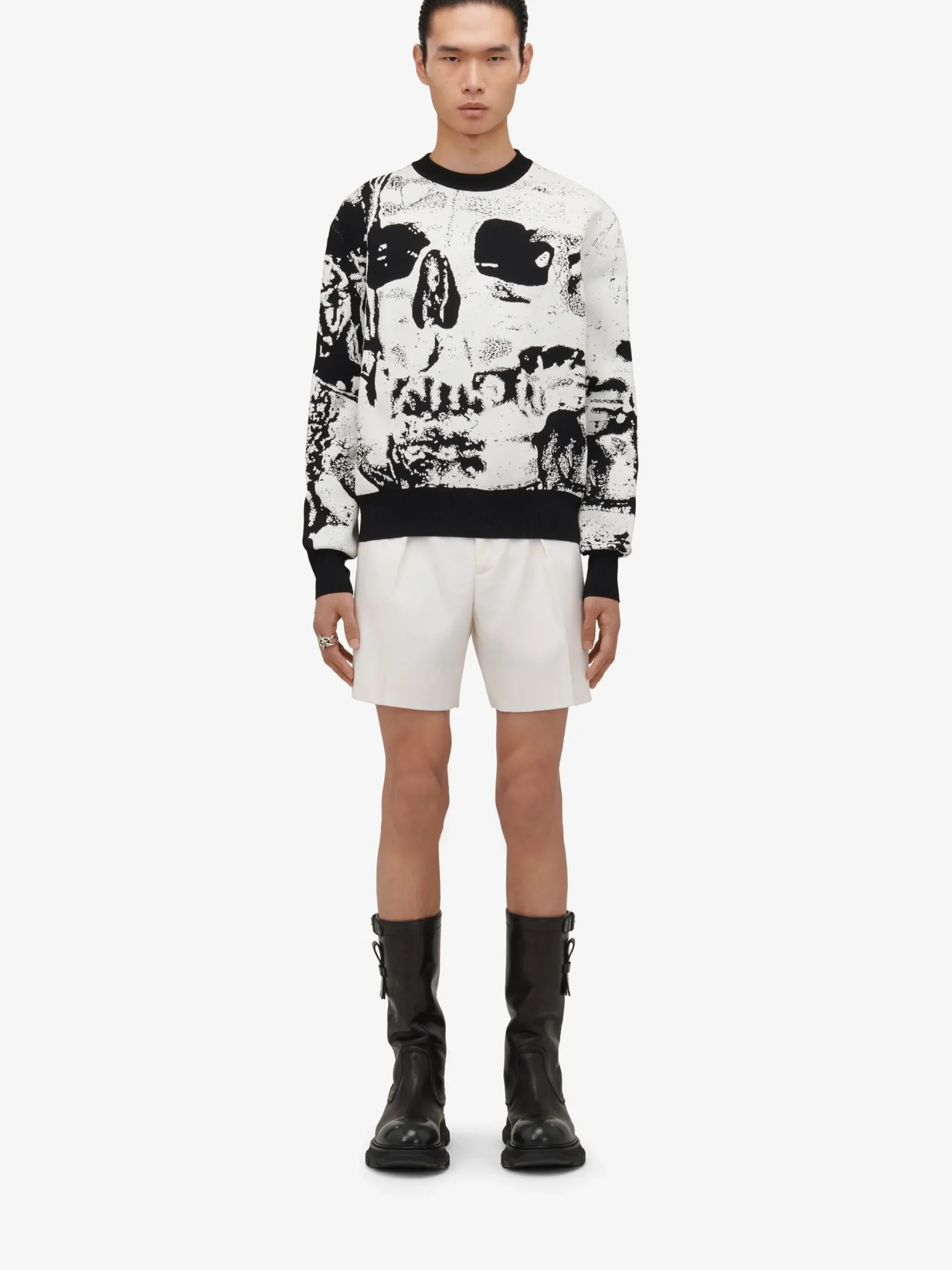 Discount Alexander McQueen Men's Fold Skull Jacquard Jumper in Ivory/Black