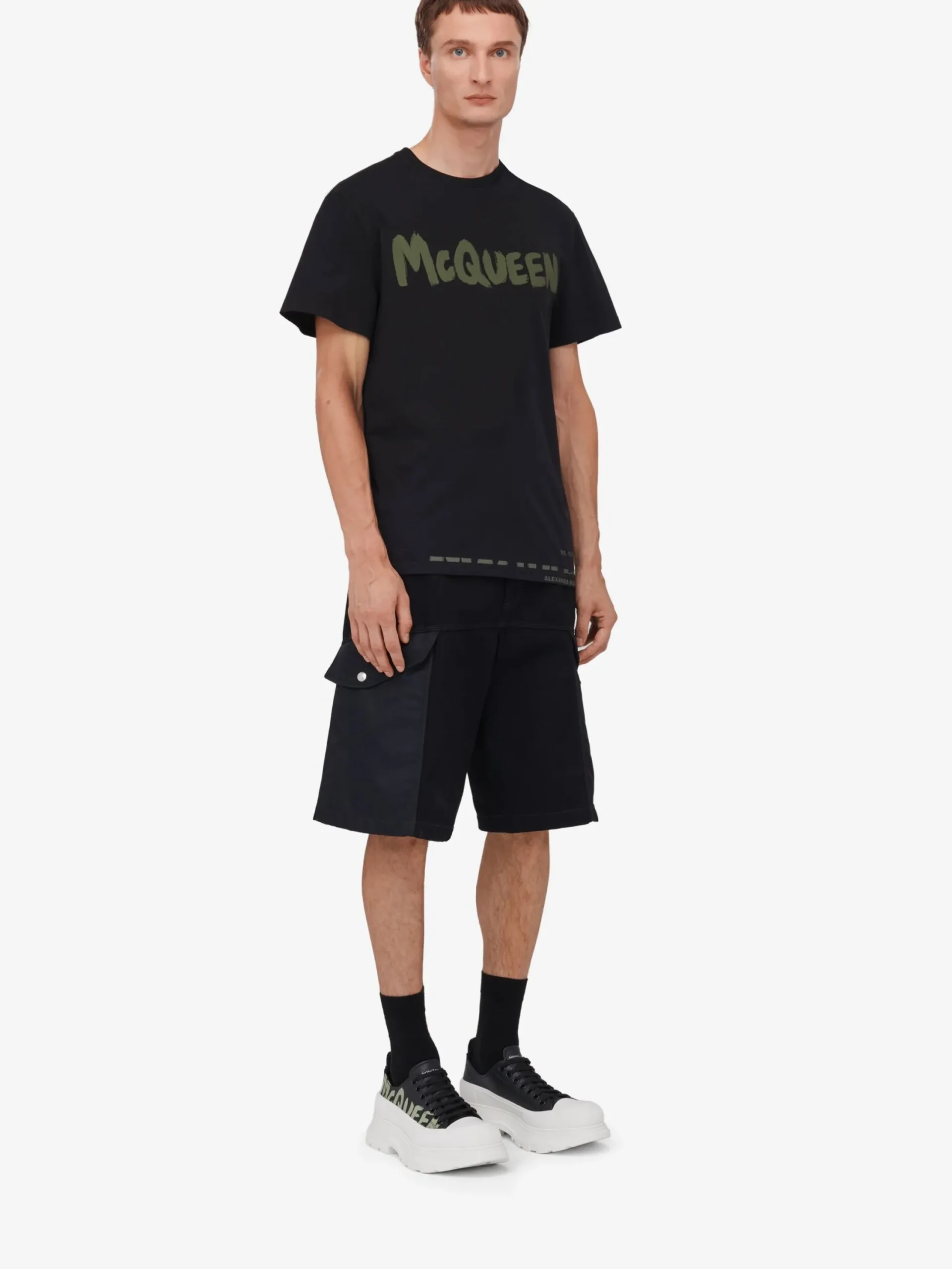 Fashion Alexander McQueen Men's Hybrid Denim Shorts in Black