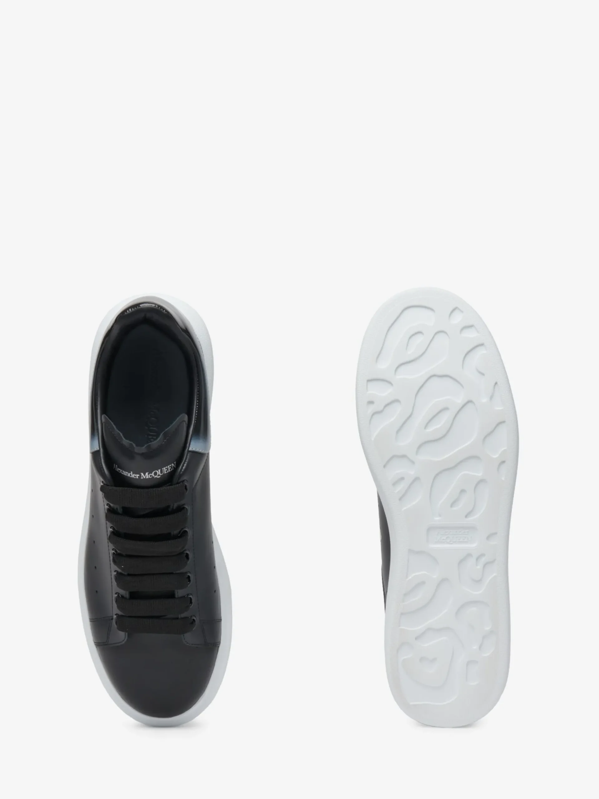 New Alexander McQueen Men's Oversized Sneaker in Black/Silver