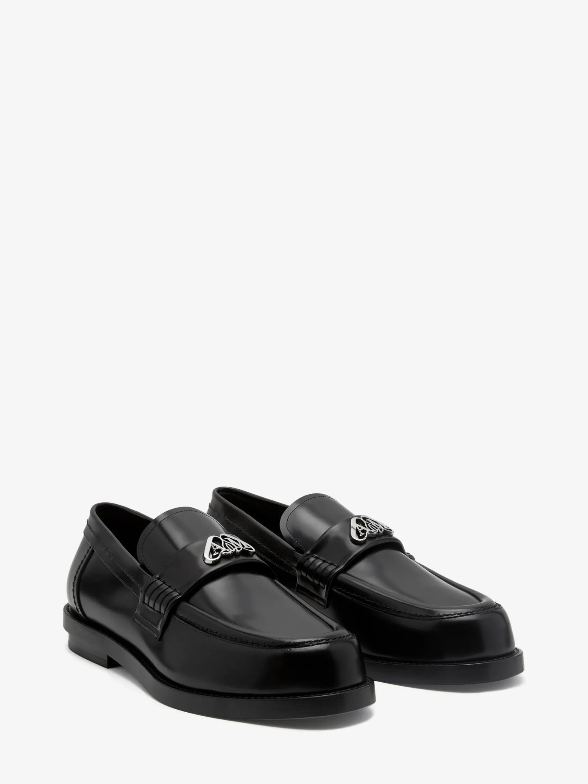 Discount Alexander McQueen Men's Seal Loafer in Black/Gun Metal