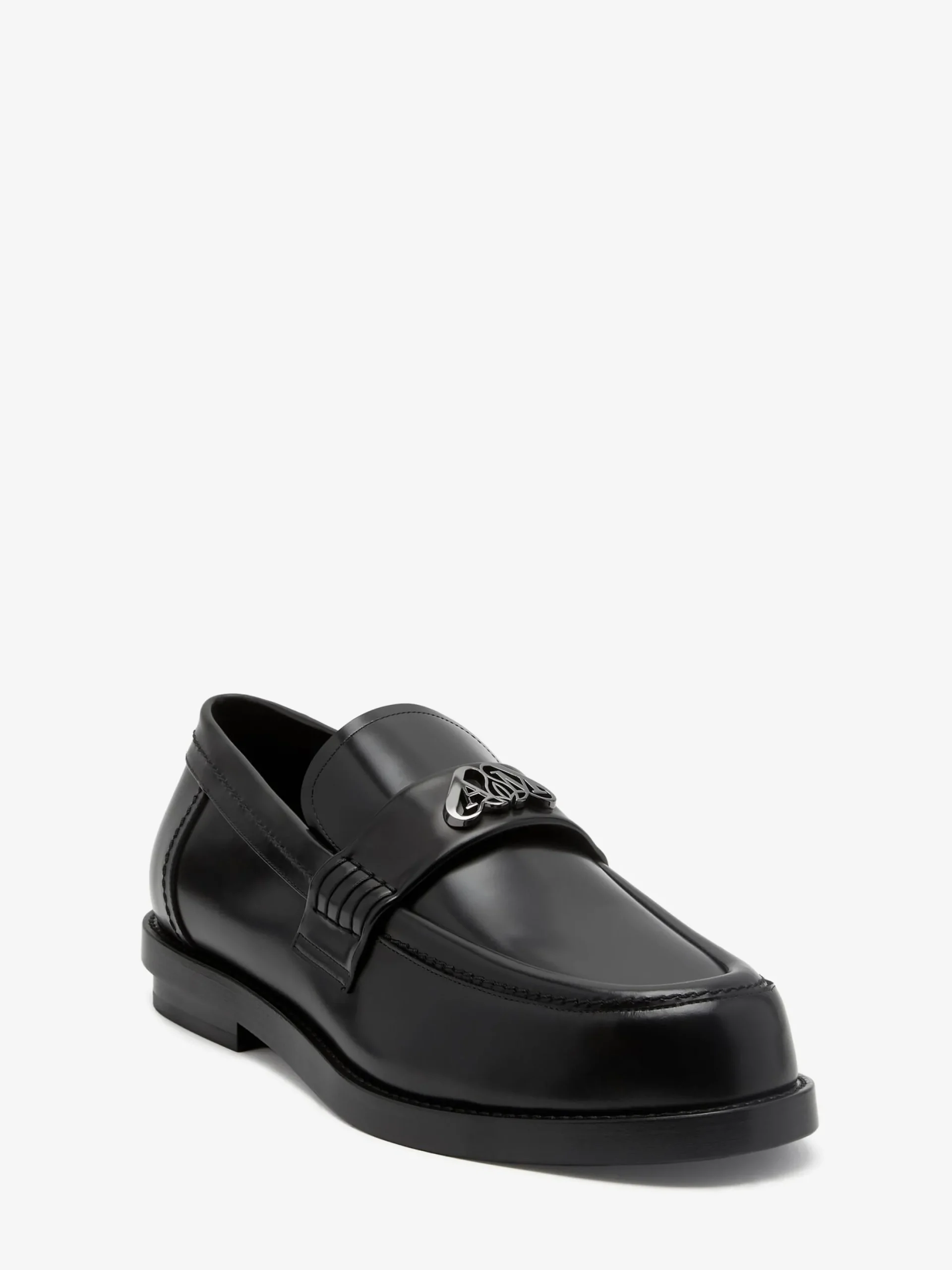 Discount Alexander McQueen Men's Seal Loafer in Black/Gun Metal