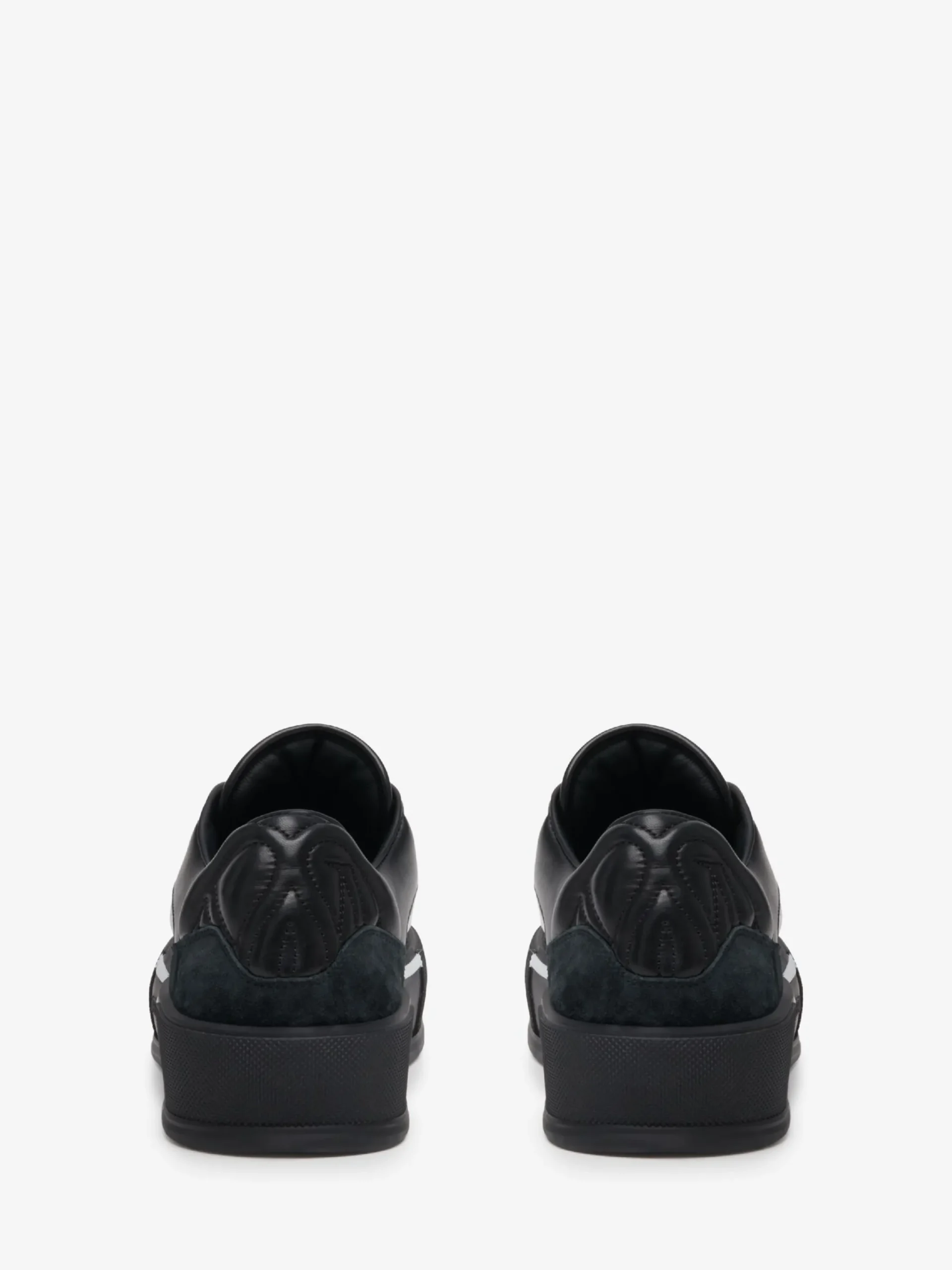 Cheap Alexander McQueen Men's Skate Deck Plimsoll in Black/White