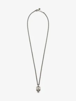 Store Alexander McQueen Men's The Knuckle Skull Necklace in Antique silver