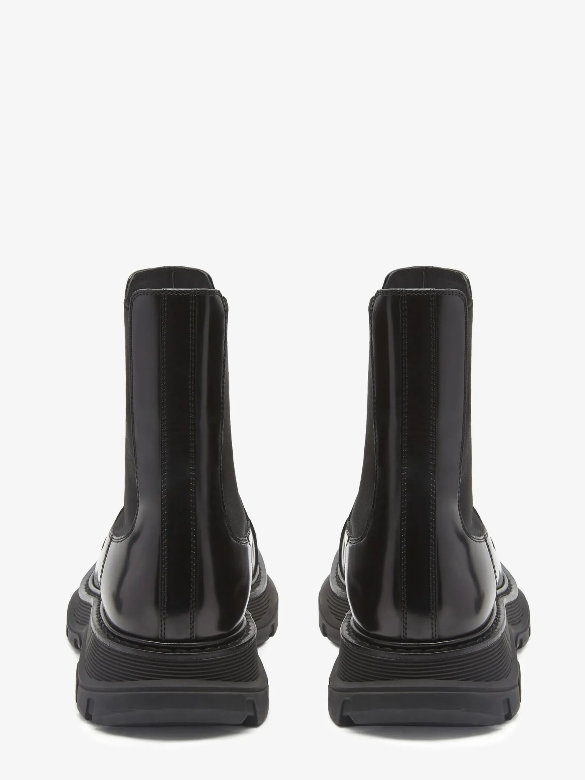 Best Alexander McQueen Men's Tread Chelsea Boot in Black