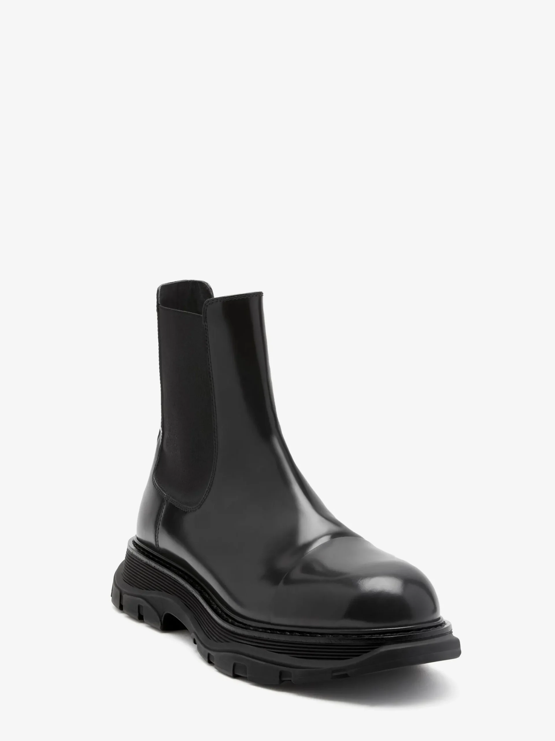 Best Alexander McQueen Men's Tread Chelsea Boot in Black