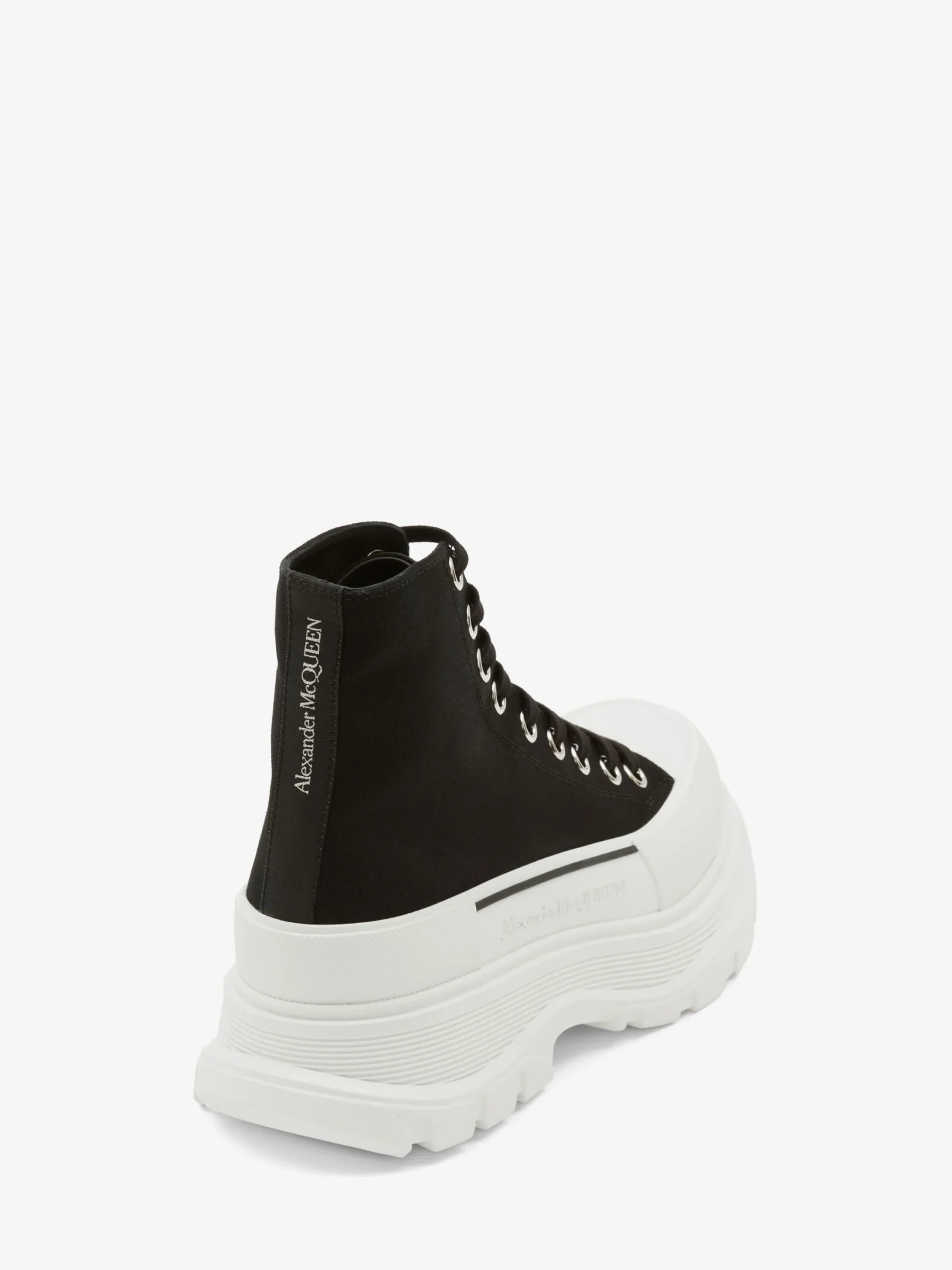 Sale Alexander McQueen Men's Tread Slick Boot in Black/White