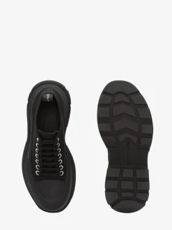 Outlet Alexander McQueen Men's Tread Slick Lace Up in Black