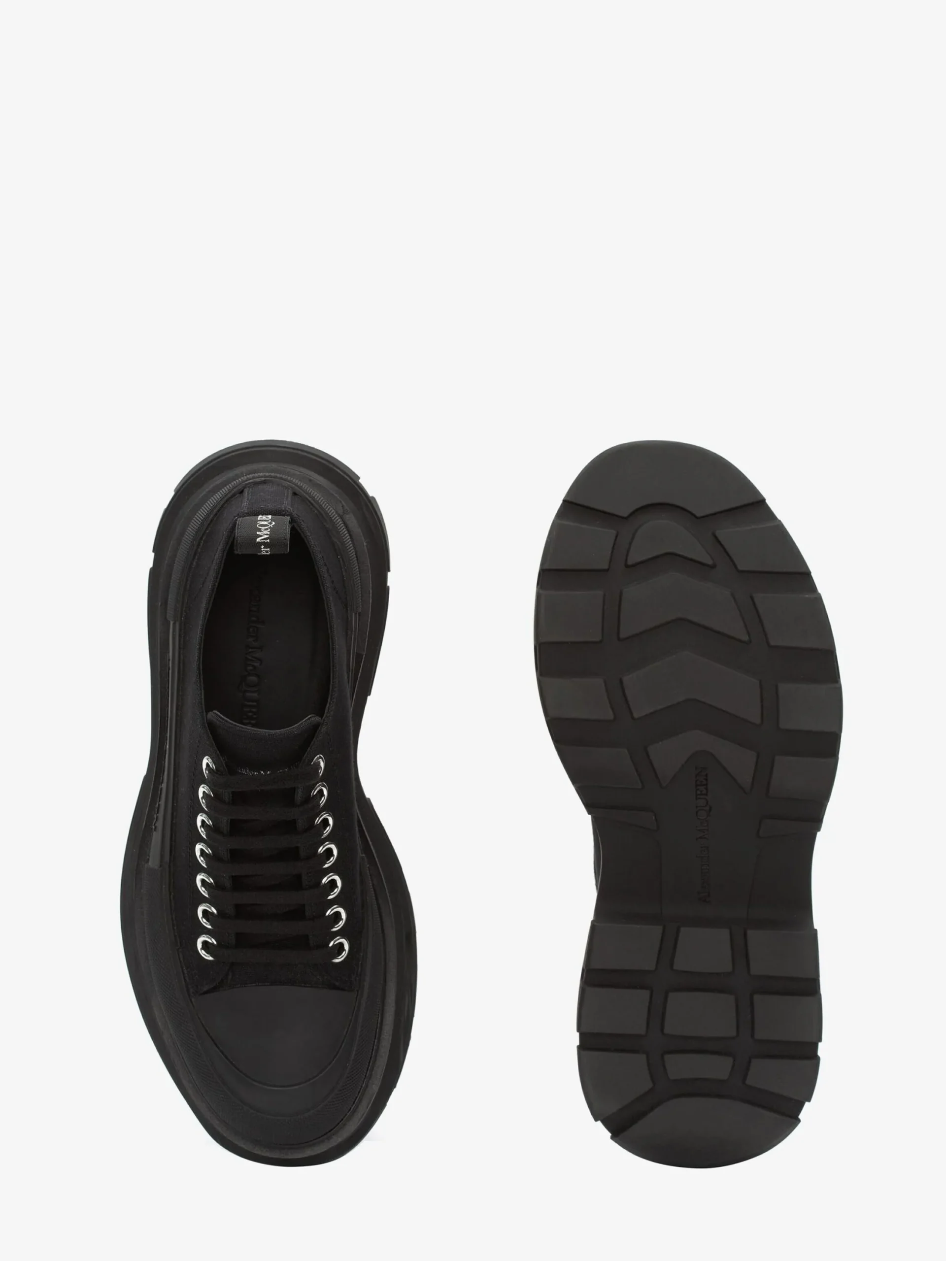 Outlet Alexander McQueen Men's Tread Slick Lace Up in Black