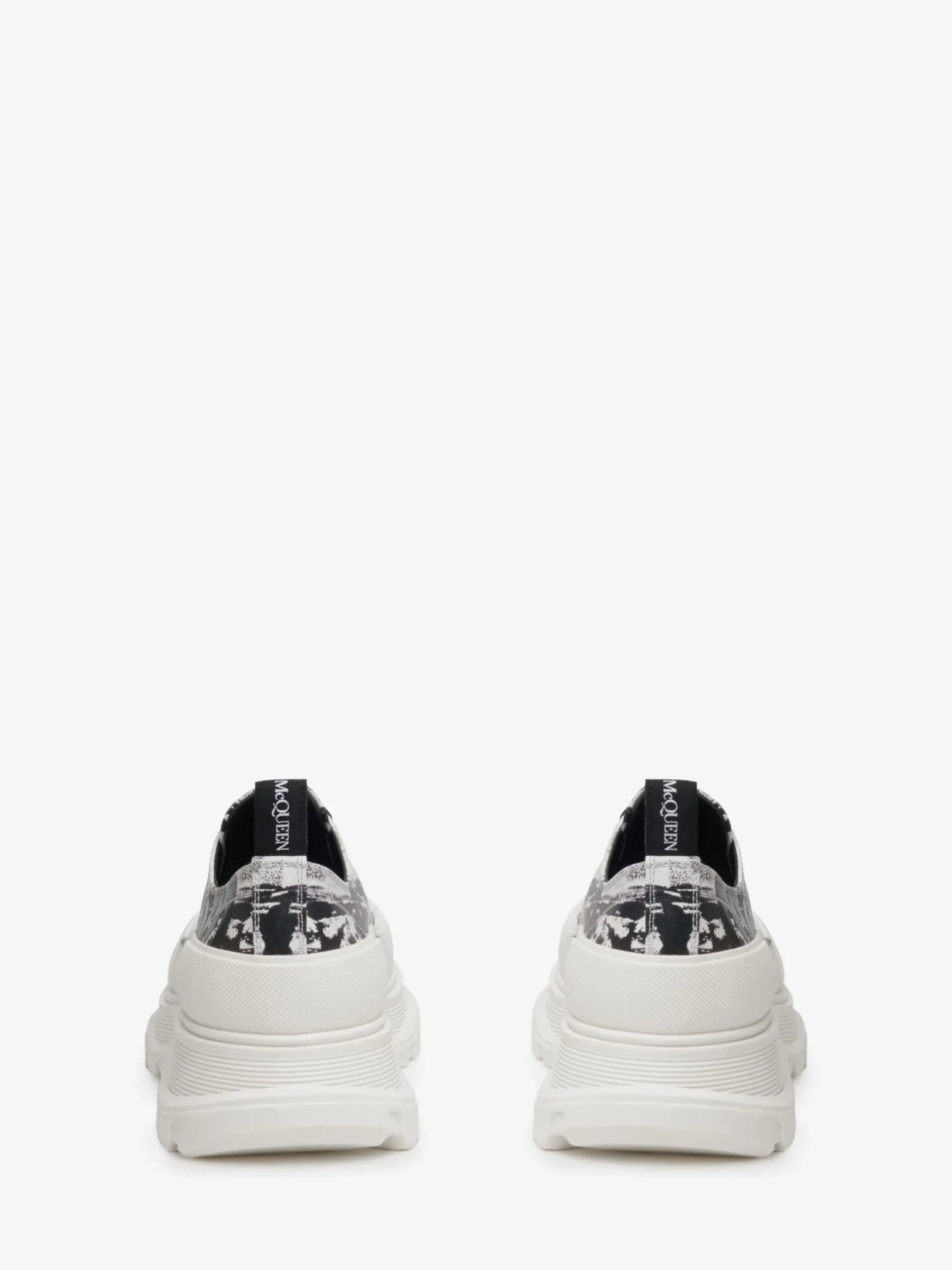 Discount Alexander McQueen Men's Tread Slick Lace Up in Black/White