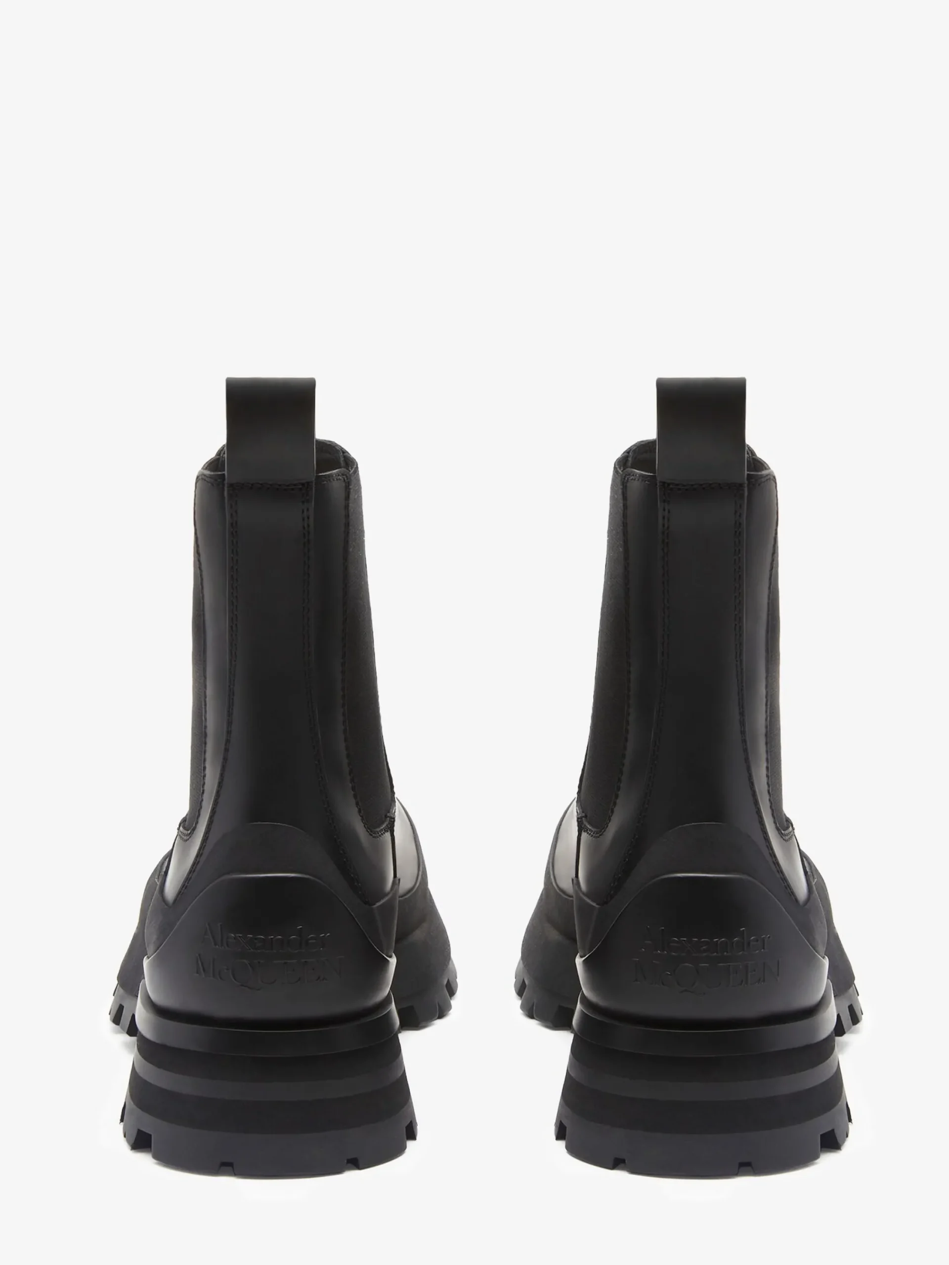 Best Sale Alexander McQueen Men's Wander Chelsea Boot in Black
