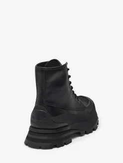 Clearance Alexander McQueen Men's Wander Lace Up Boot in Black