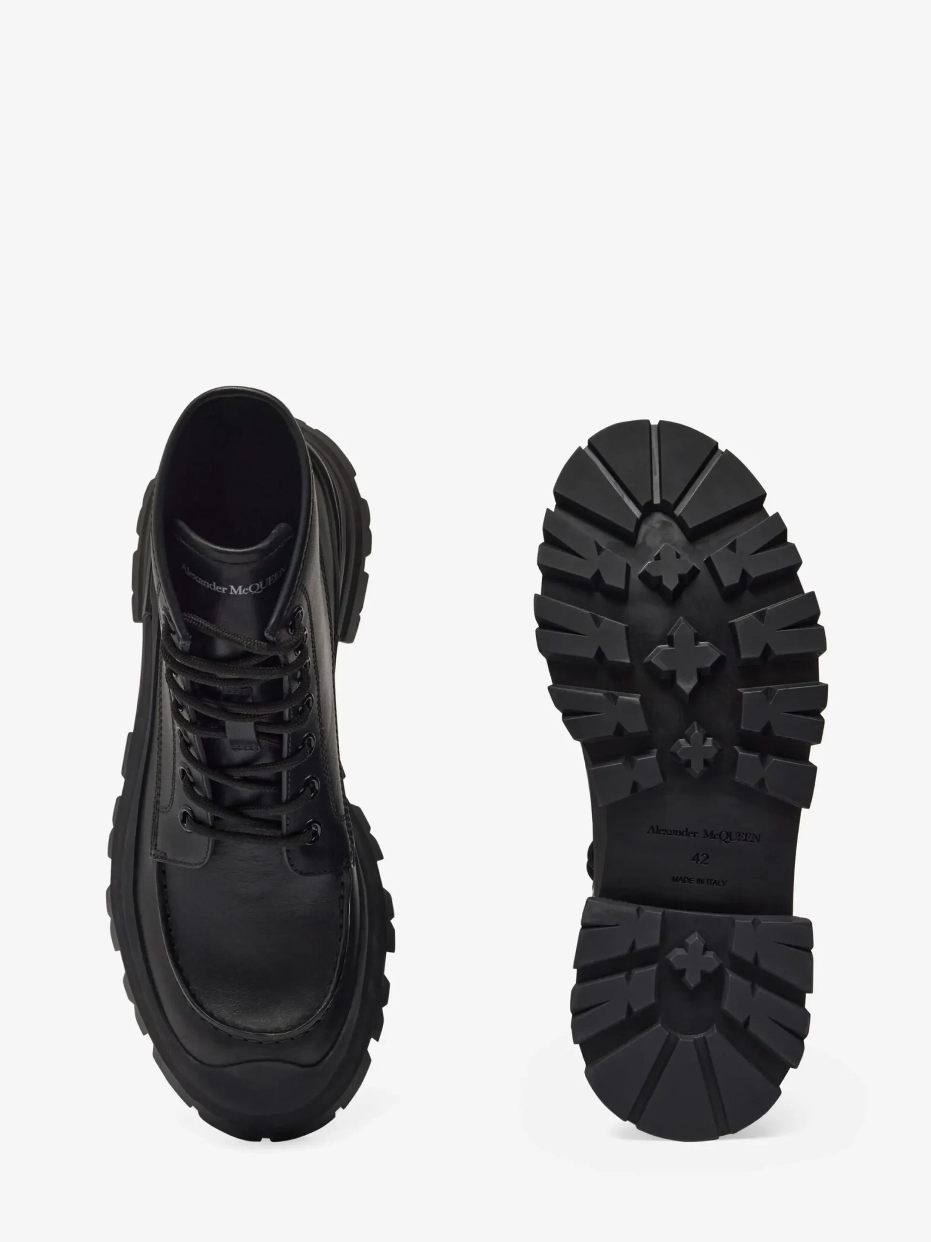 Clearance Alexander McQueen Men's Wander Lace Up Boot in Black