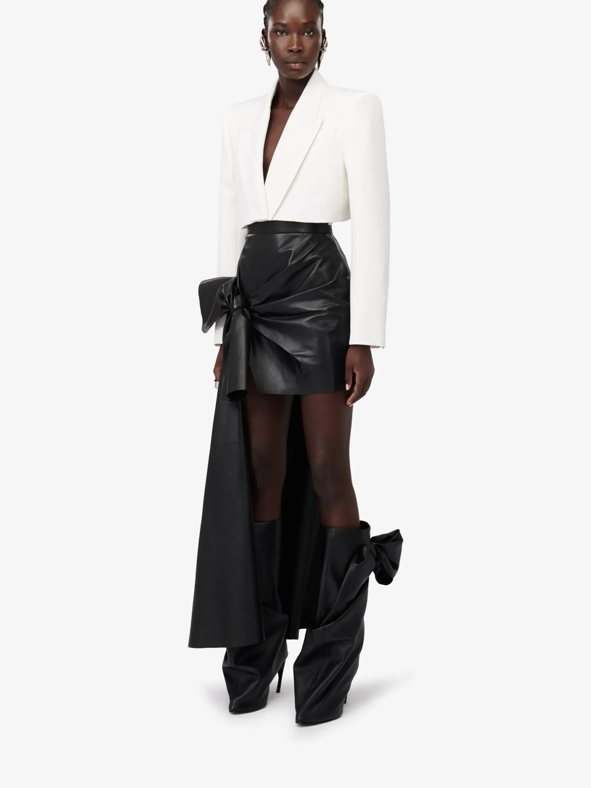 Sale Alexander McQueen Women's Boxy Cropped Jacket in Soft White