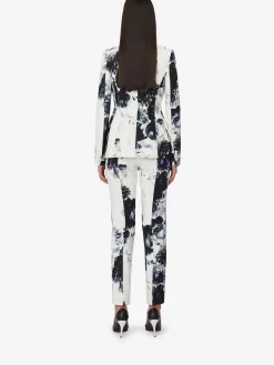 Flash Sale Alexander McQueen Women's Chiaroscuro Peak Shoulder Jacket in White/Black/Electric Blue