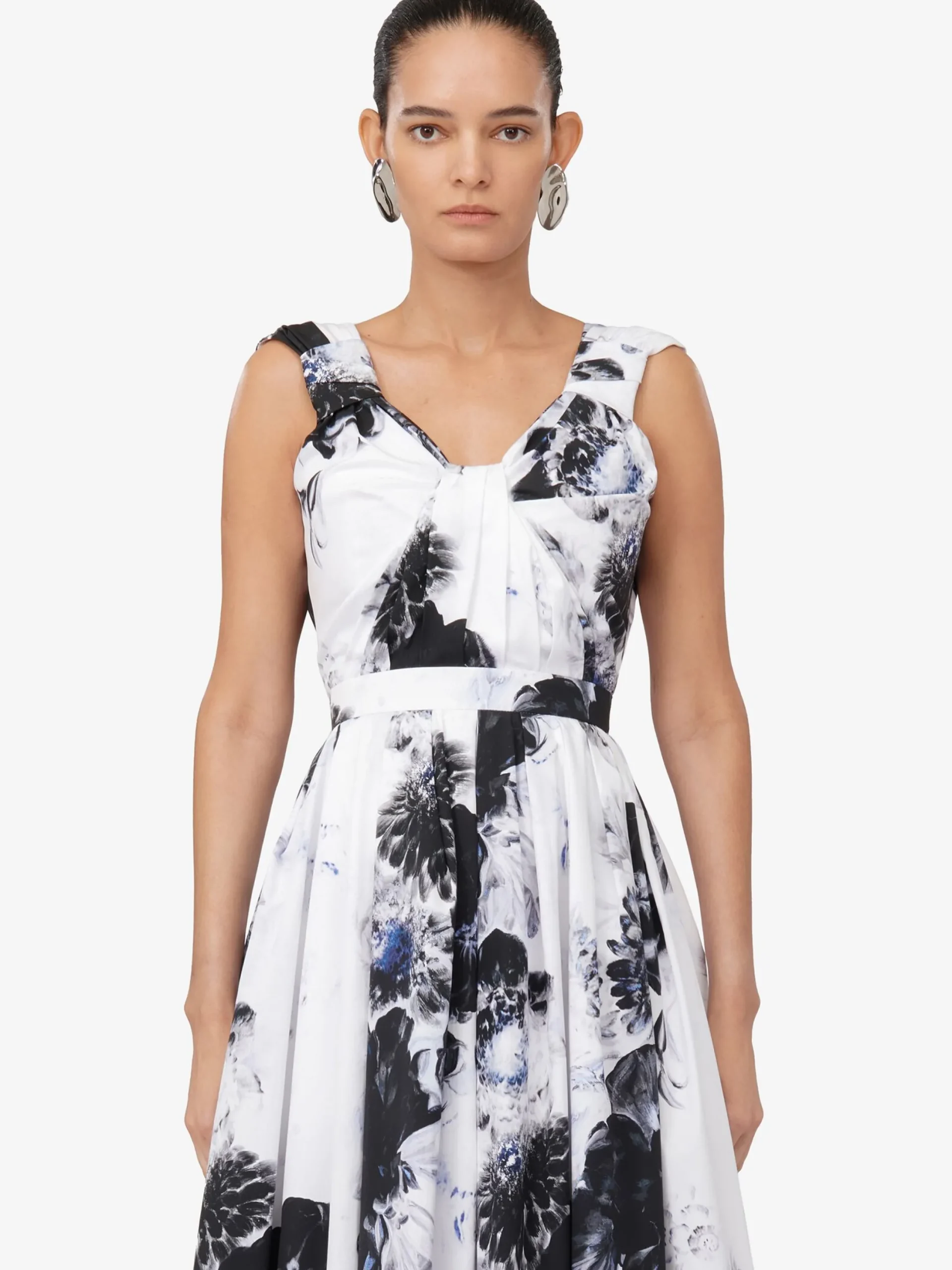 Outlet Alexander McQueen Women's Chiaroscuro Sleeveless Knot Dress in White/Black/Electric Blue