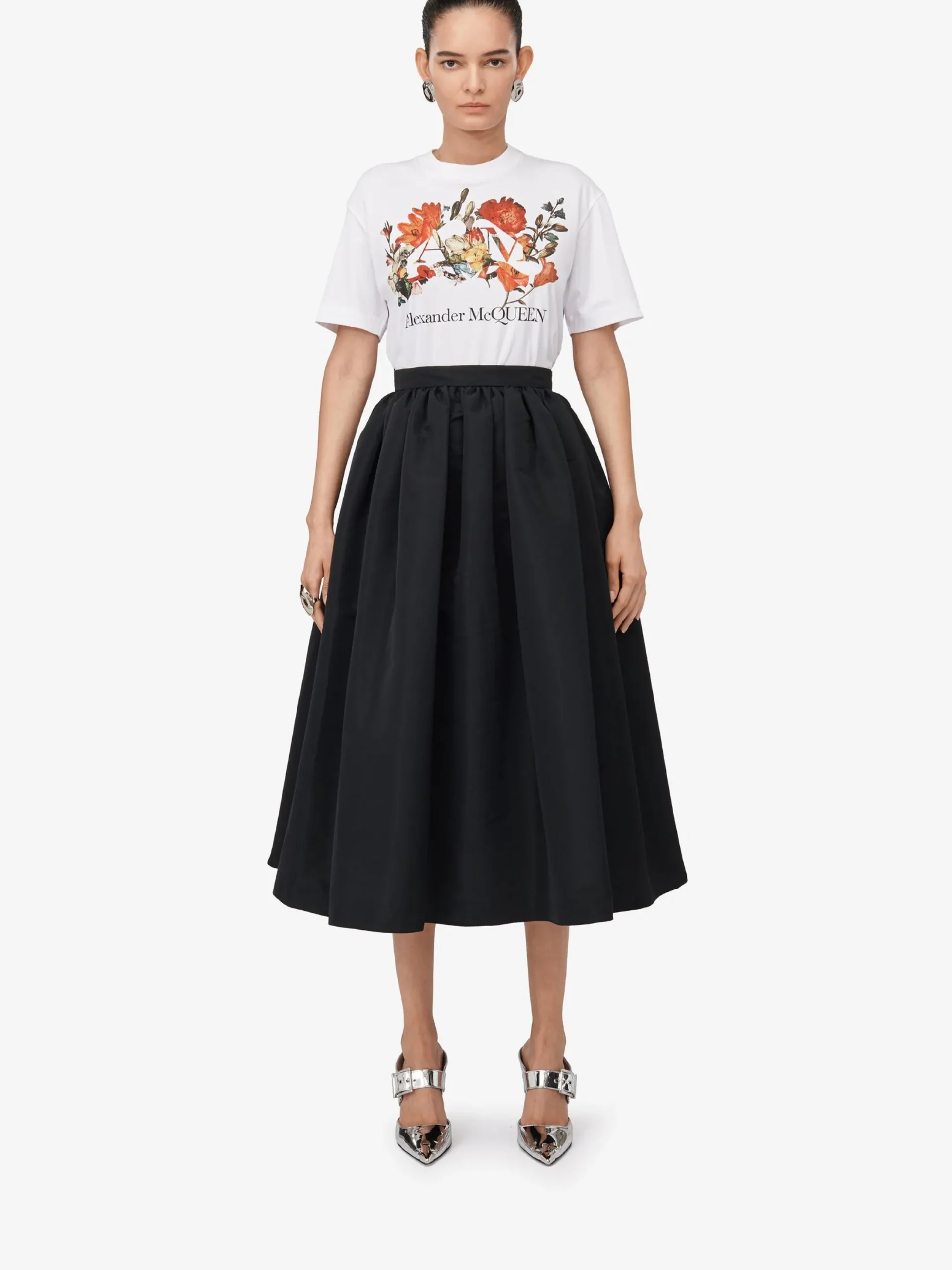 Discount Alexander McQueen Women's Dutch Flower Logo T-shirt in White
