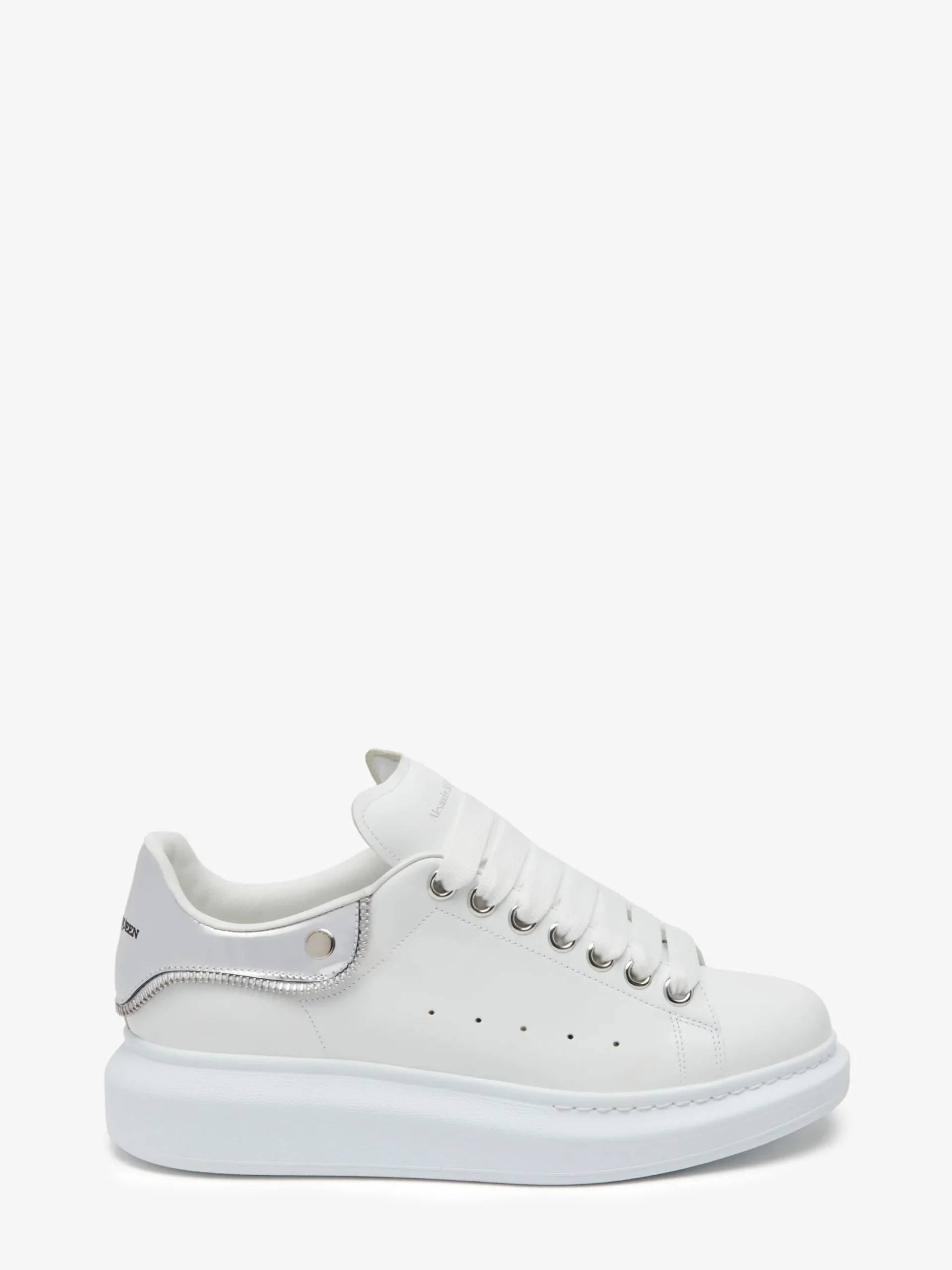 Outlet Alexander McQueen Women's Oversized Sneaker in White/Silver