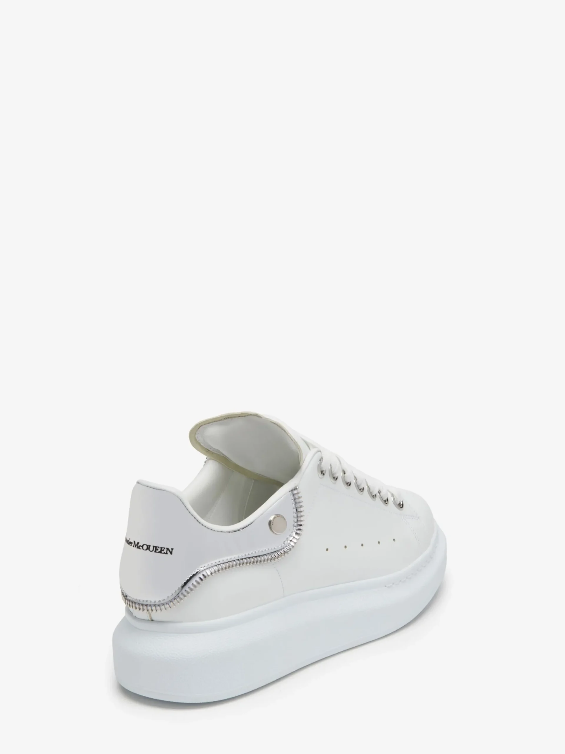 Outlet Alexander McQueen Women's Oversized Sneaker in White/Silver