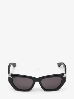 Store Alexander McQueen Women's Punk Rivet Geometric Sunglasses in Black/Smoke