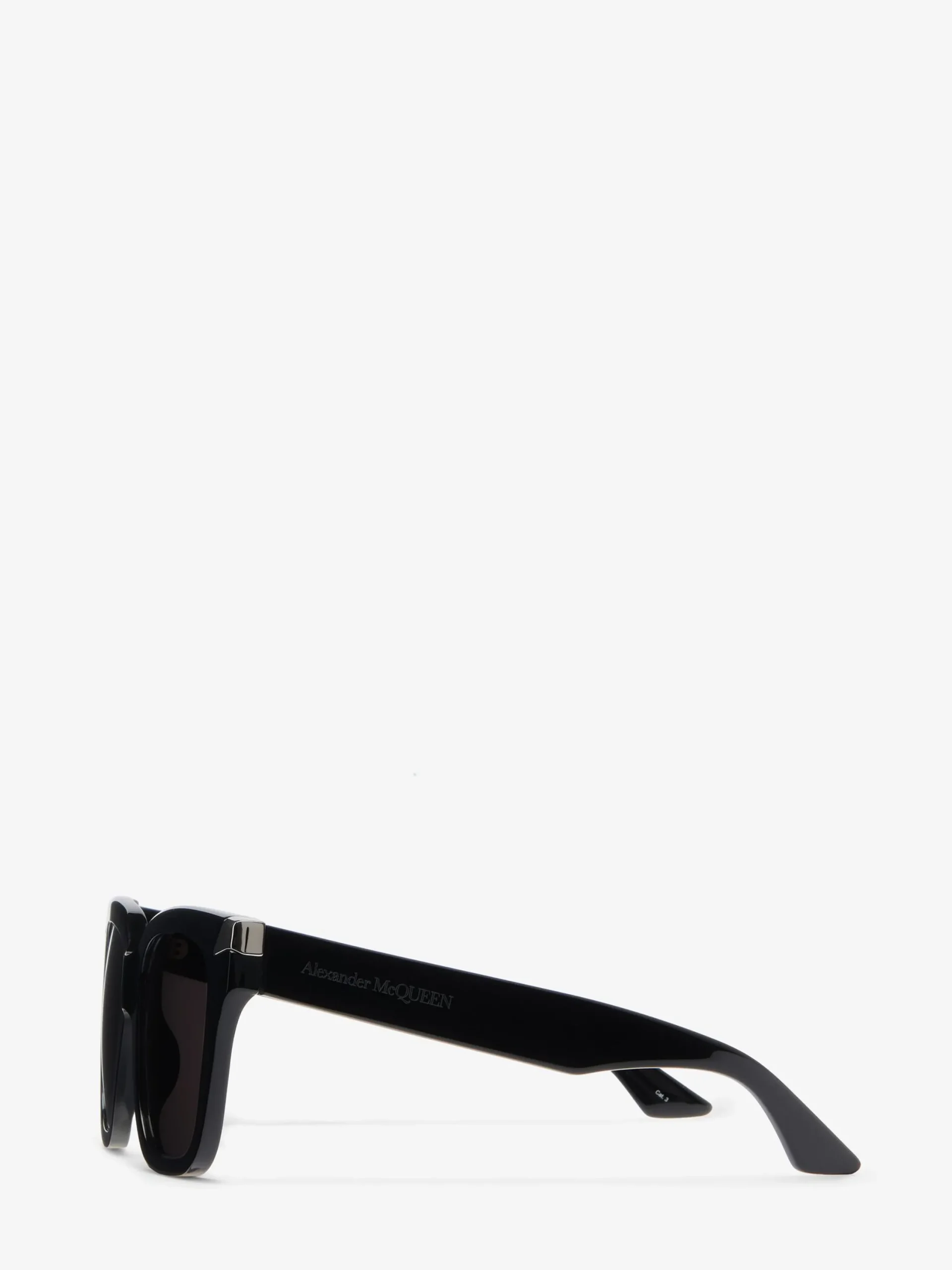 Fashion Alexander McQueen Women's Punk Rivet Oversize Sunglasses in Black/Smoke