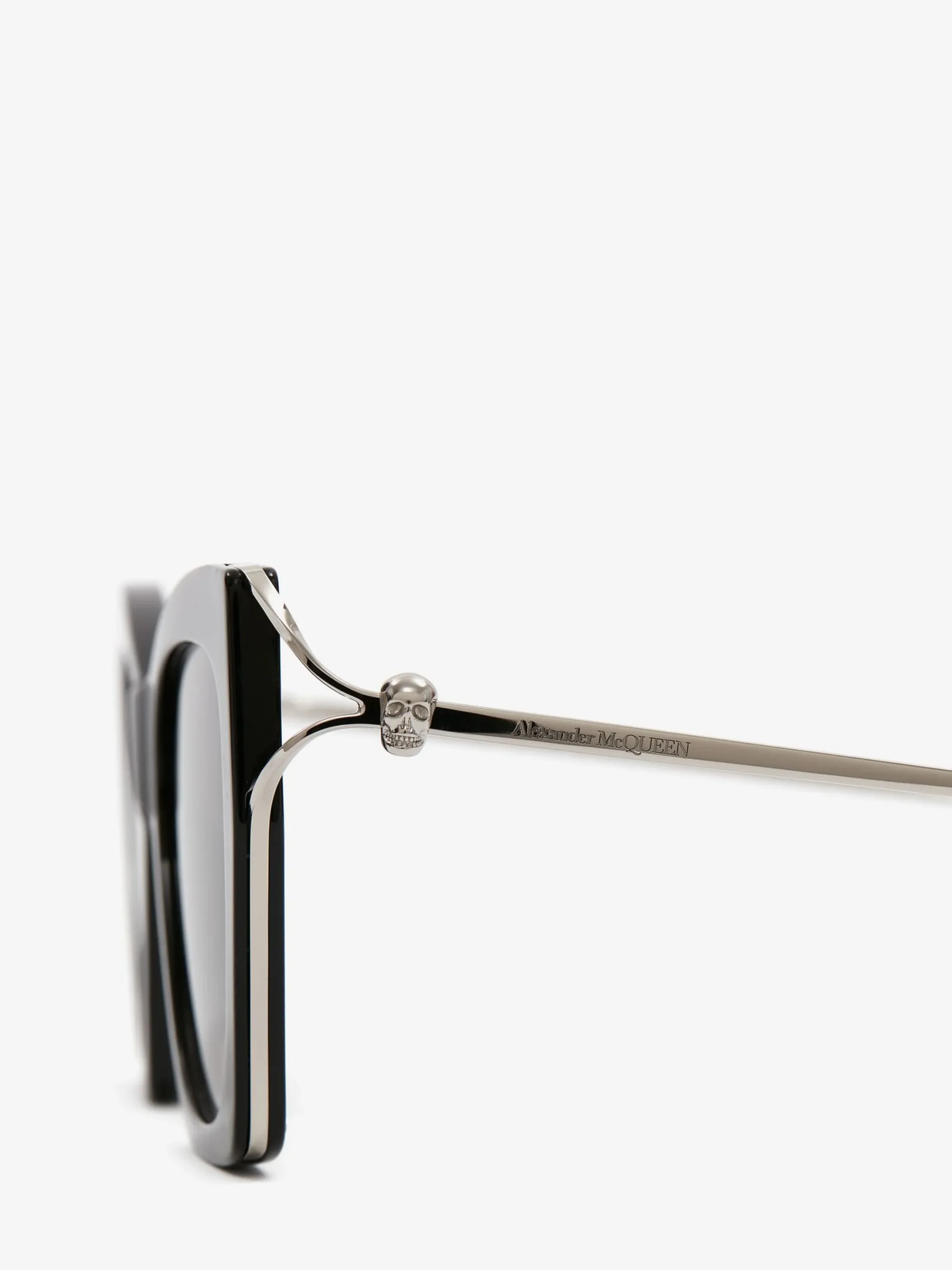 Discount Alexander McQueen Women's Skull Hinge Soft Square Sunglasses in BLACK