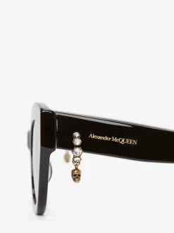 Fashion Alexander McQueen Women's Skull Pendant Jewelled Sunglasses in Black