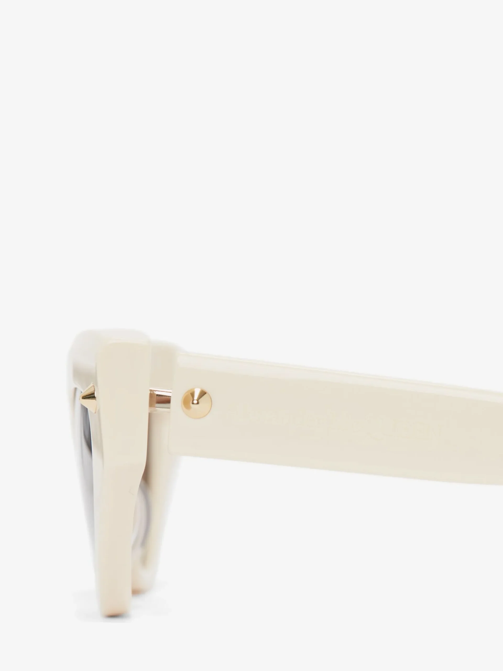Sale Alexander McQueen Women's Spike Studs Cat-eye Sunglasses in Ivory