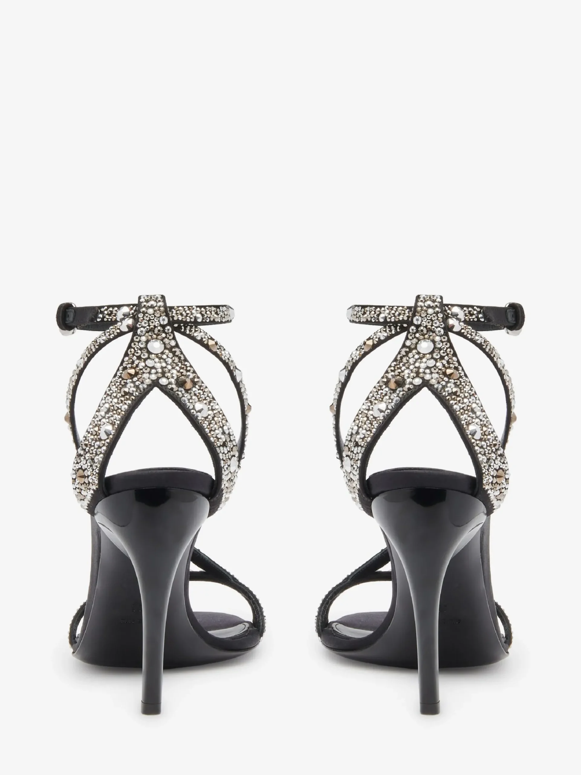 Fashion Alexander McQueen Women's Twisted Armadillo Sandal in Black